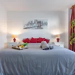 Super Exclusive With Free Parking 公寓 *