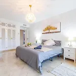 公寓 Super Exclusive With Free Parking 丰希罗拉