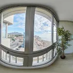 Super Exclusive With Free Parking 公寓 *