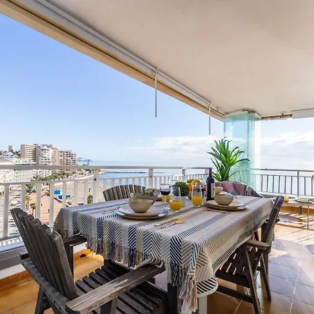 Super Exclusive With Free Parking 아파트 *