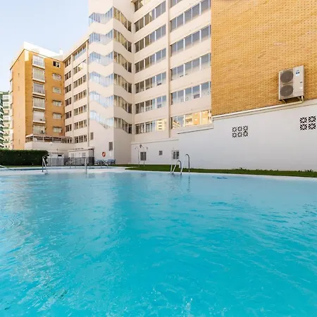 Super Exclusive With Free Parking 푸엔히롤라