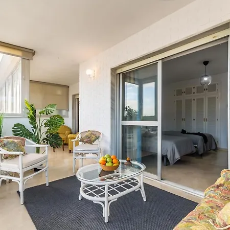 Super Exclusive With Free Parking * 푸엔히롤라