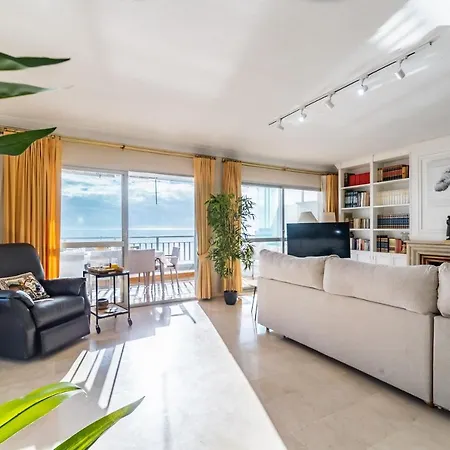 아파트 Super Exclusive With Free Parking *