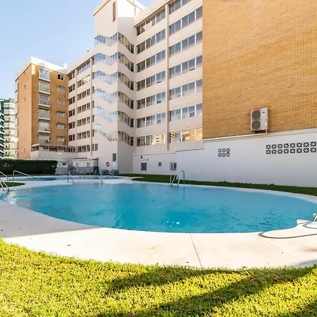 Super Exclusive With Free Parking 아파트 *