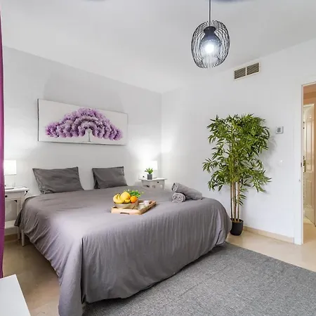 Super Exclusive With Free Parking 푸엔히롤라