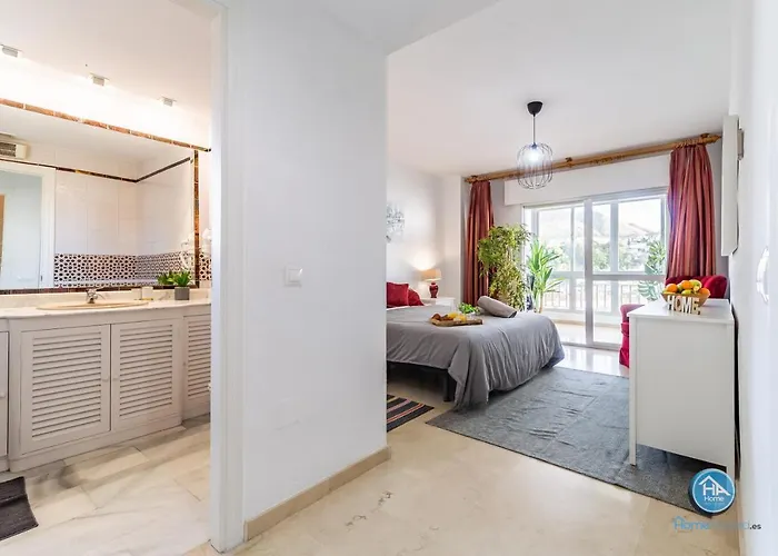 Super Exclusive With Free Parking Apartament *