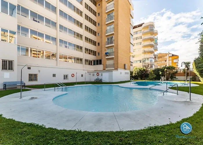 Super Exclusive With Free Parking Apartament *