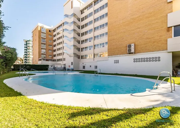 Super Exclusive With Free Parking Apartament *