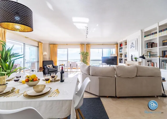 Super Exclusive With Free Parking Apartament