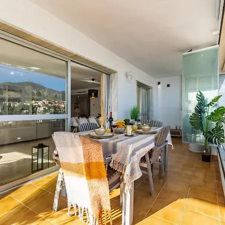 Super Exclusive With Free Parking شقة فوينخيرولا