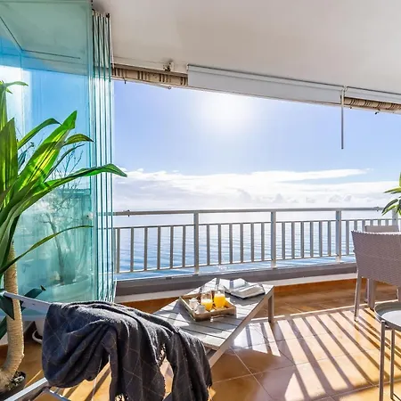 Super Exclusive With Free Parking Apartment Fuengirola