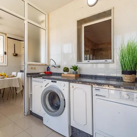 Super Exclusive With Free Parking Apartment