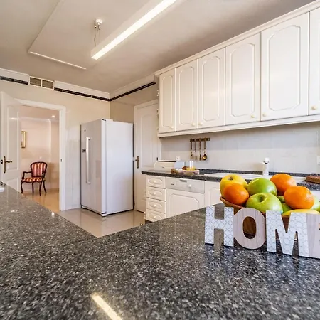 Super Exclusive With Free Parking شقة فوينخيرولا