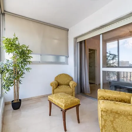 Super Exclusive With Free Parking شقة فوينخيرولا