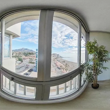 Super Exclusive With Free Parking Apartment *