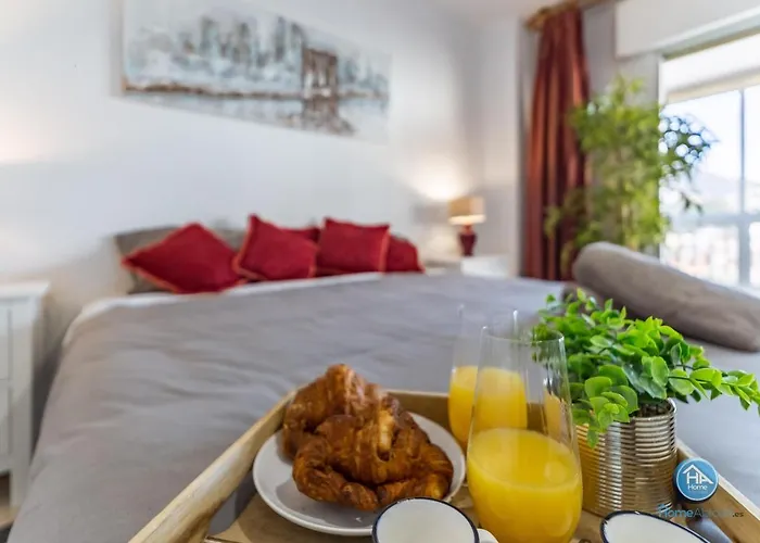 Super Exclusive With Free Parking Apartment Fuengirola