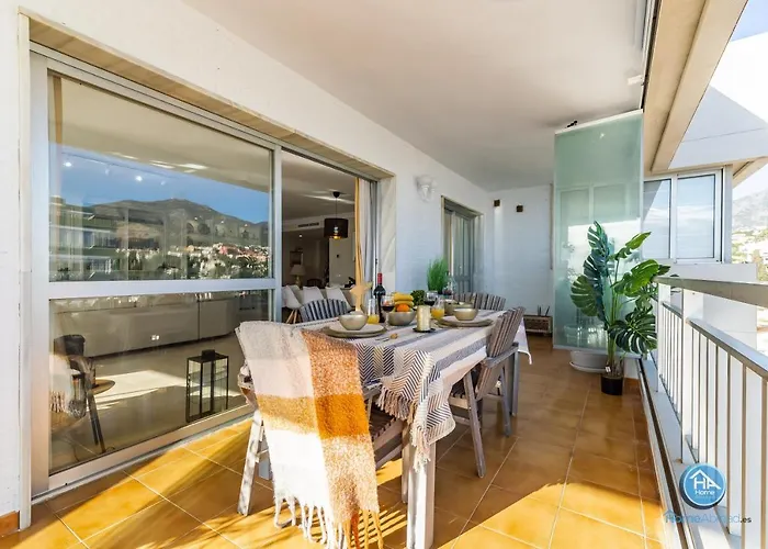 Super Exclusive With Free Parking Apartment Fuengirola