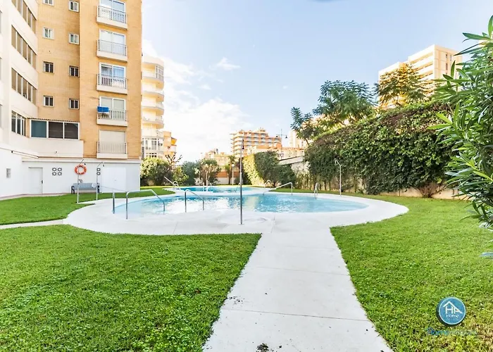 Super Exclusive With Free Parking Apartment *