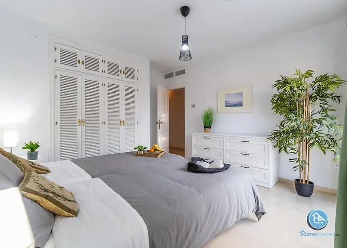 Super Exclusive With Free Parking Fuengirola