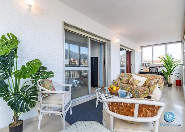 Super Exclusive With Free Parking * Fuengirola