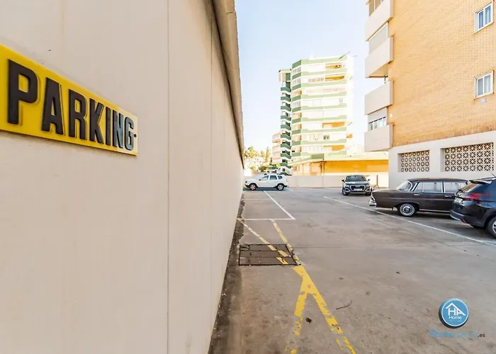 Super Exclusive With Free Parking Apartment Fuengirola