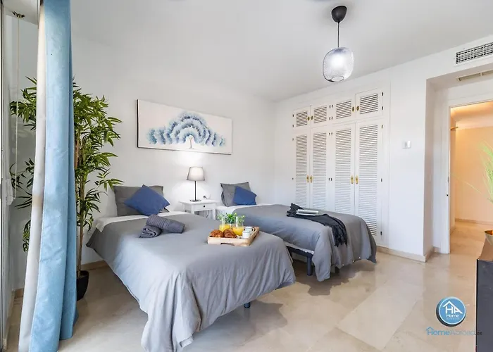 Super Exclusive With Free Parking Apartment